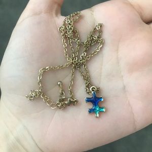 Beautiful puzzle piece necklace, new, retro style